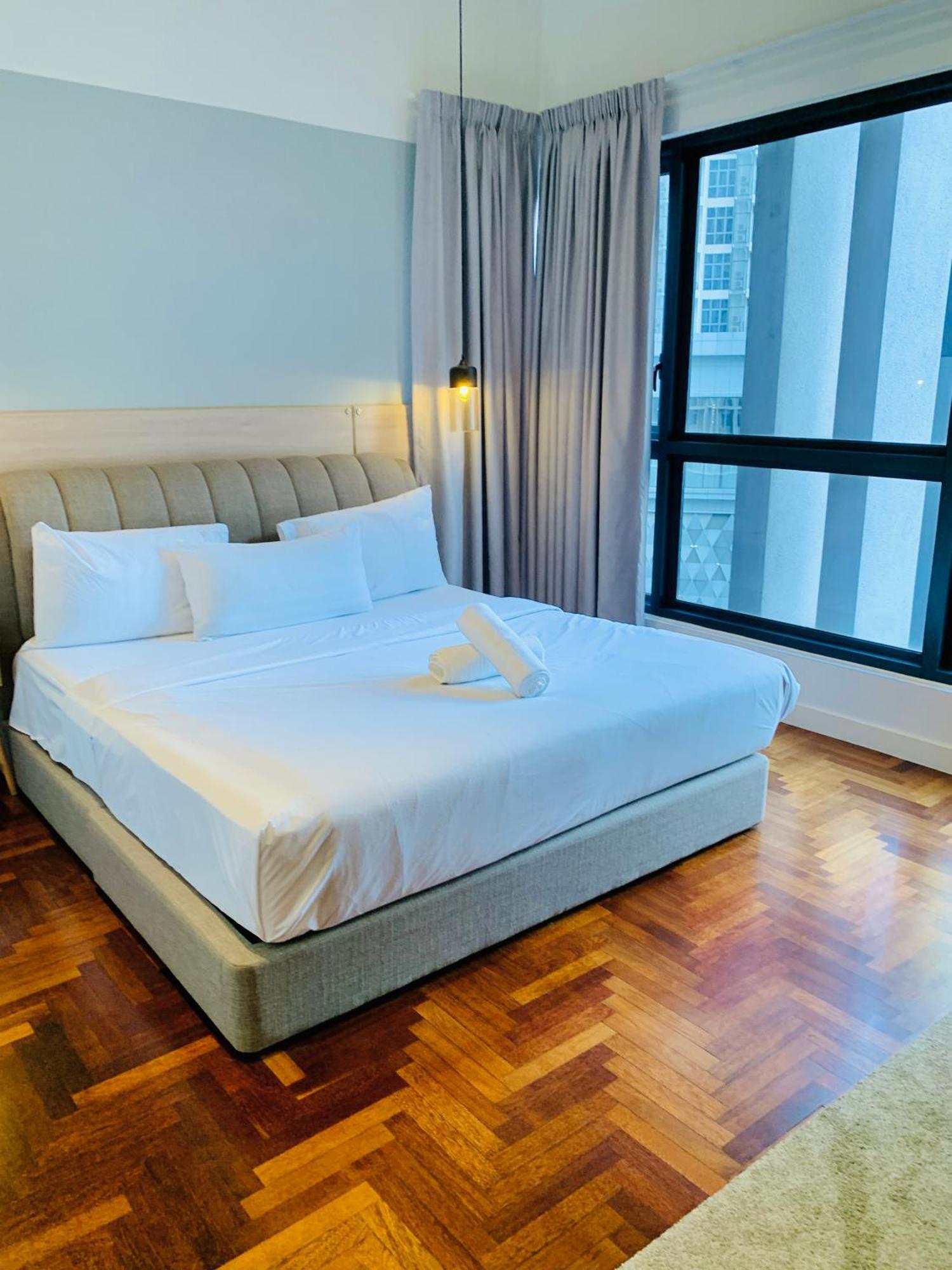 The Mews Glorious Klcc Apartment